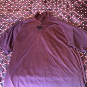 Short sleeve collared shirt